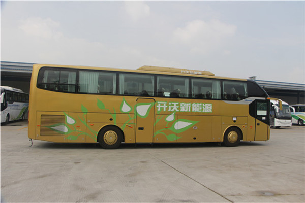 南京金龍NJL6125Y客車（柴油國(guó)五24-52座）