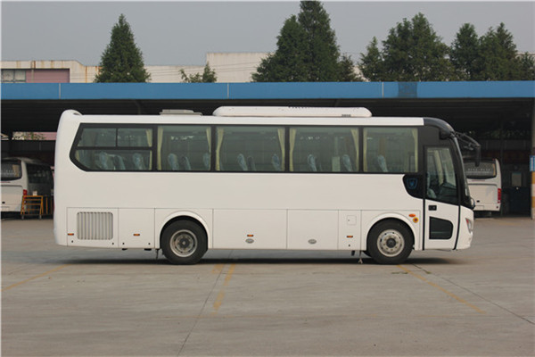 南京金龍NJL6107Y5客車(chē)（柴油國(guó)五24-55座）