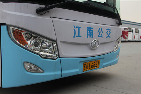 南京金龍NJL6129BEV23公交車（純電動24-36座）