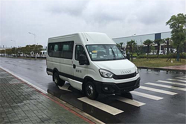 南京依維柯NJ6606EC客車（柴油國六10-14座）