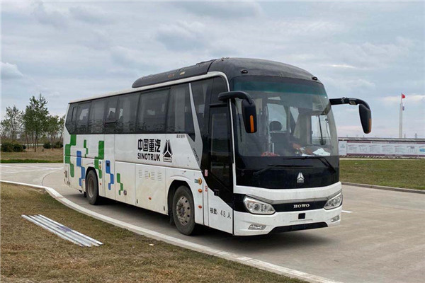 豪沃ZZ6116HBEVQA1客車（純電動24-50座）