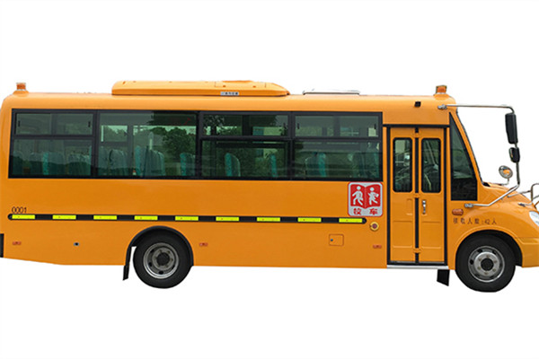 華新HM6760XFD5XS小學(xué)生專用校車（柴油國五33-41座）