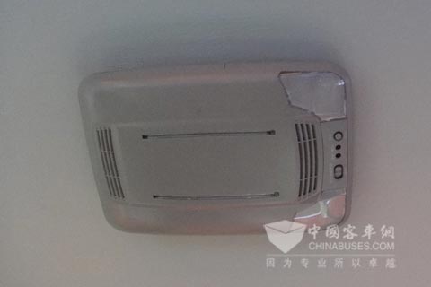 裝在校車(chē)上的美時(shí)美克空氣凈化裝置 