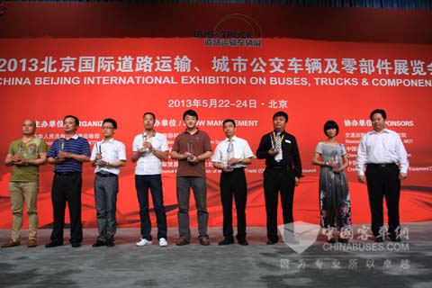 歐科佳車視通榮獲最佳客車零部件獎